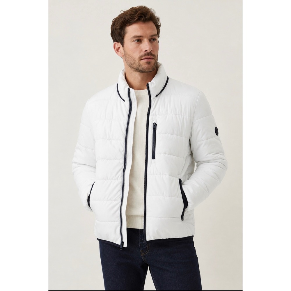 Abercrombie & Fitch white Puffer Jacket Medium